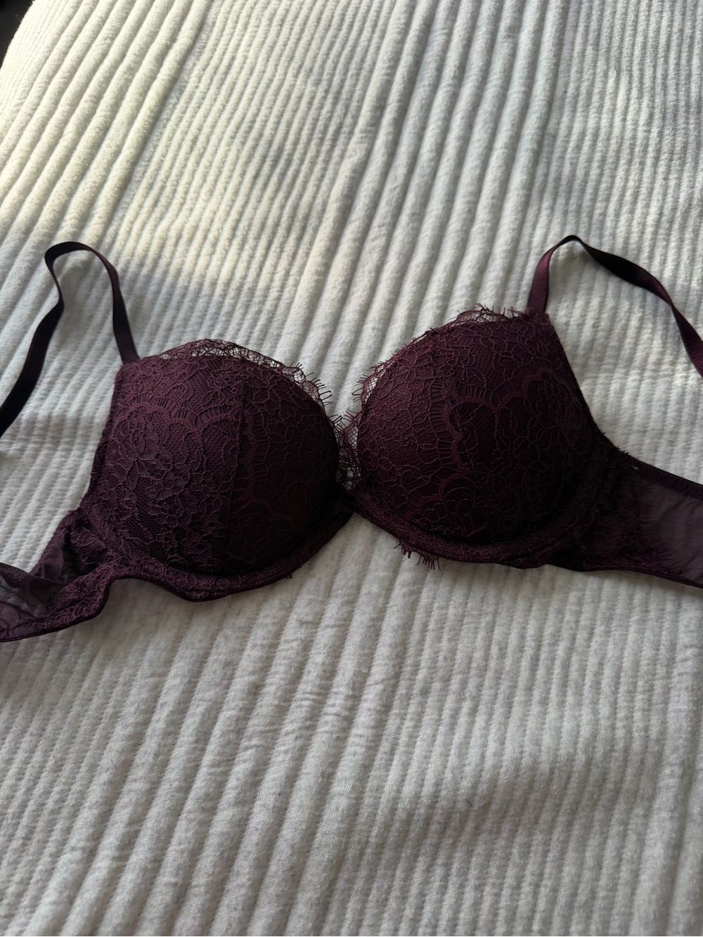 Victoria's Secret Lace T-Shirt Push-Up Bra in Plum